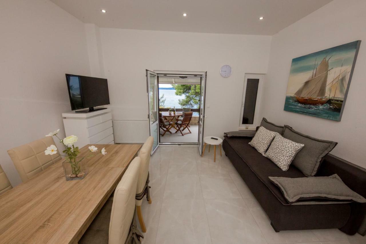Apartments Mateo โตรกีร์ ภายนอก รูปภาพ
